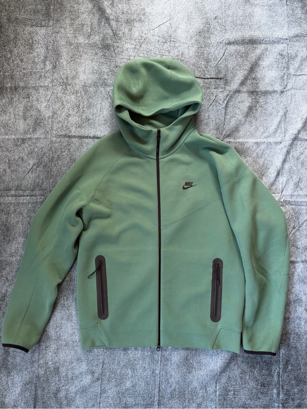 Nike Tech Fleece Windrunner Men’s Green Full-Zip Hoodie